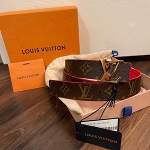 LV INITIALES 3ОММ
REVERSIBLE BELT